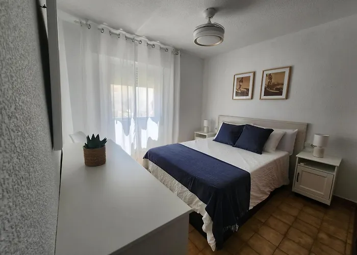 Seaview Terrace, Beachfront Bliss & Towncenter - Terraza Con Vistas Al Mar, A Pie De Playa Y Centrico